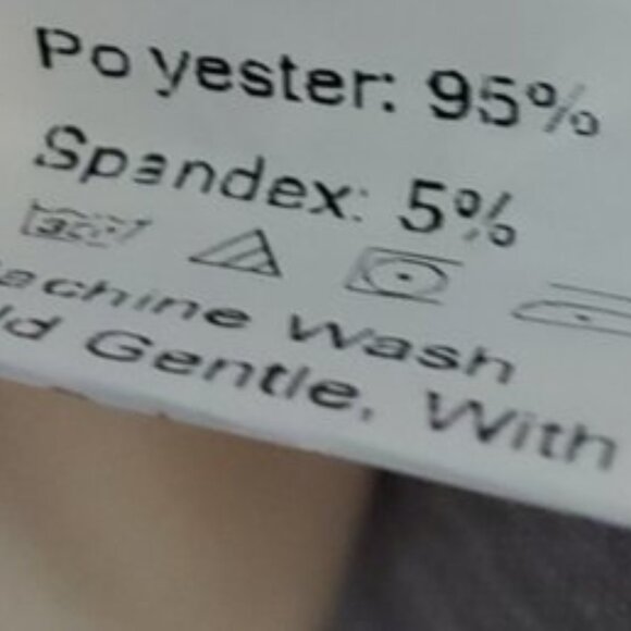 Highwaisted Pleated Skirt - Picture 10 of 14